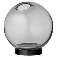 AYTM - Globe vas på fot - medium - svart