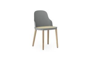 Normann Copenhagen - Form stol - svart/ek