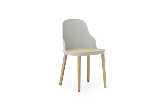 Normann Copenhagen - Form stol - svart/ek