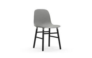 Normann Copenhagen - Form stol - grå/svartbetsad ek